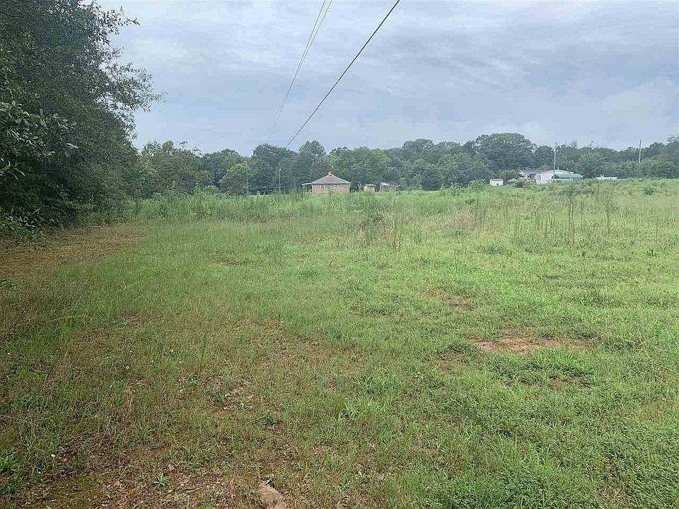 2nd image of 260 Bishop Rd