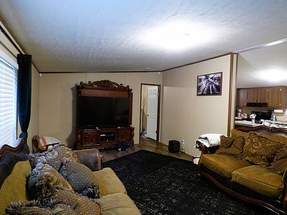 2nd image of 200 County Road 565