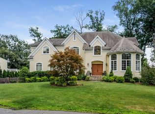 55 Fairhill Dr, Westfield, NJ 07090