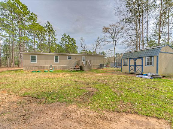 3rd image of 648 Beech Creek Rd