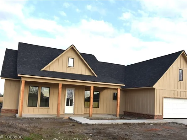 2008 Prairie Fire Dr, Sallisaw, OK 74955