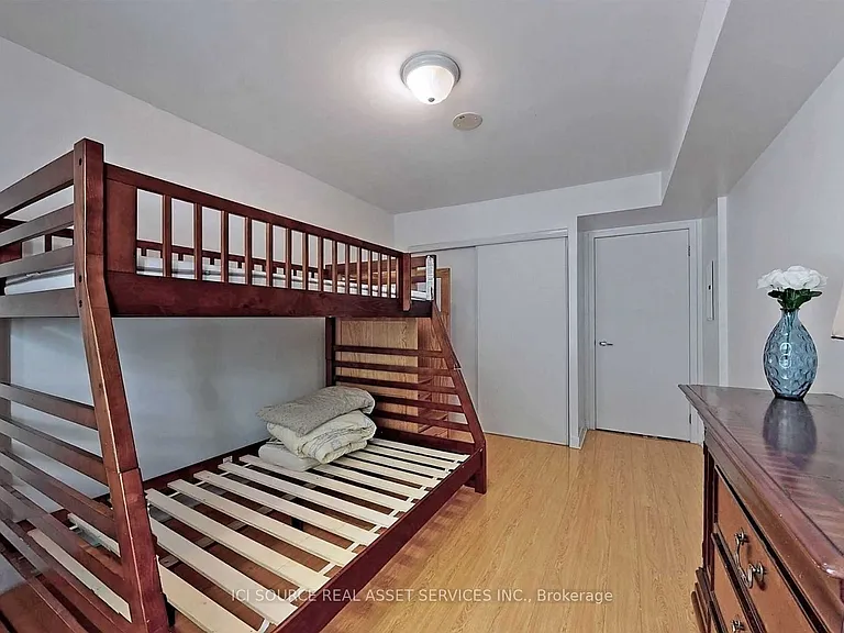 816 Lansdowne Ave #113 — Photo 13