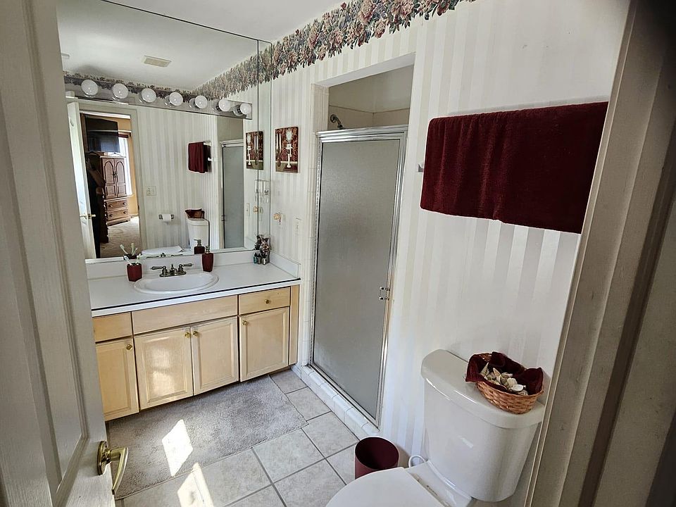45113 Lindsey Dr, photo 14