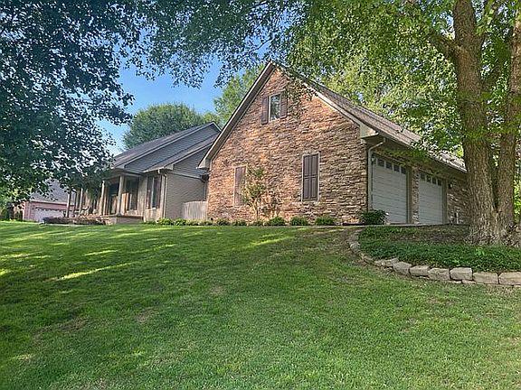 4th image of 60 Quail Hollow Dr