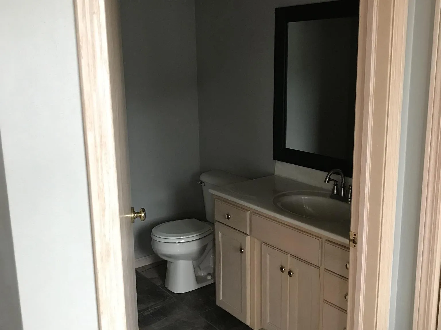 4 bed, 2.5 bath, 1600 sqft, $1,585 — Photo 3