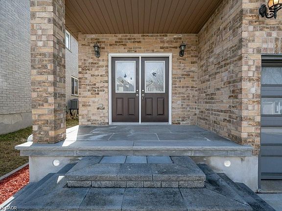 4th image of 609 Woolgrass Ave