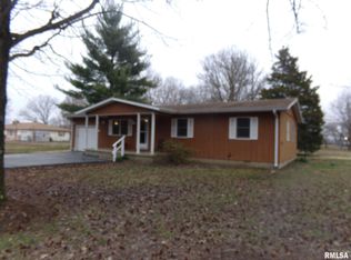 2910 N 12th St, Herrin, IL 62948