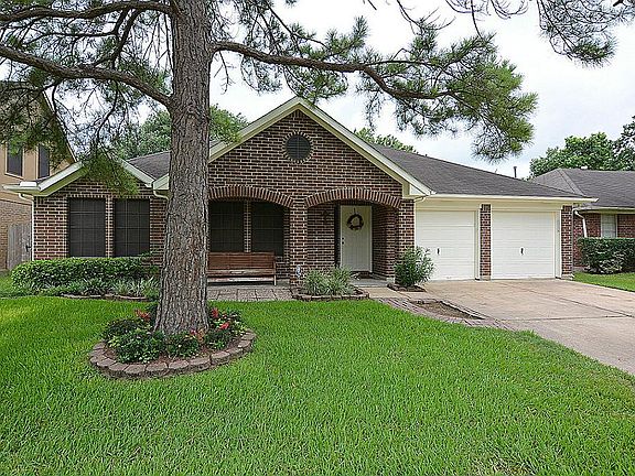 2nd image of 2107 Marot Dr
