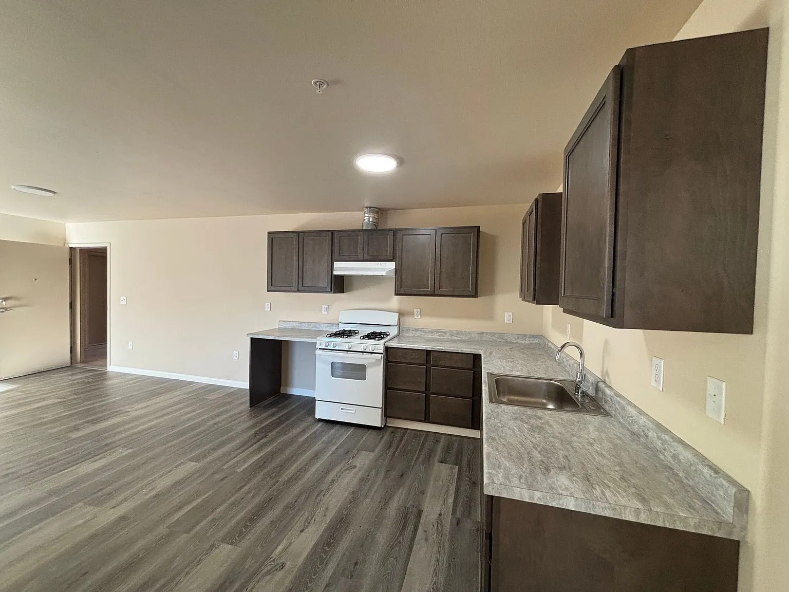 Cornerstone Apartments — Photo 1