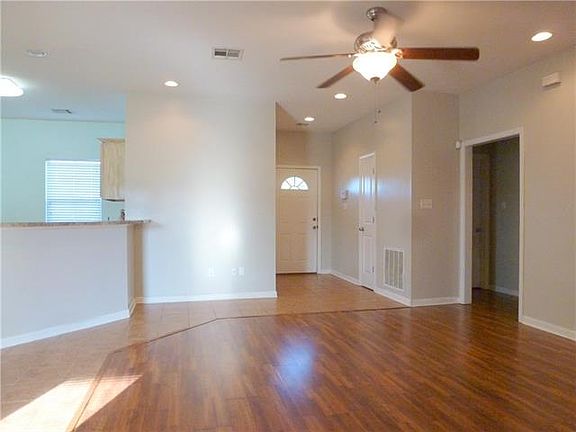 5th image of 5941 Three Oaks Ct