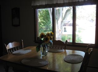 75 Pond Side Dr, Wethersfield, CT 06109