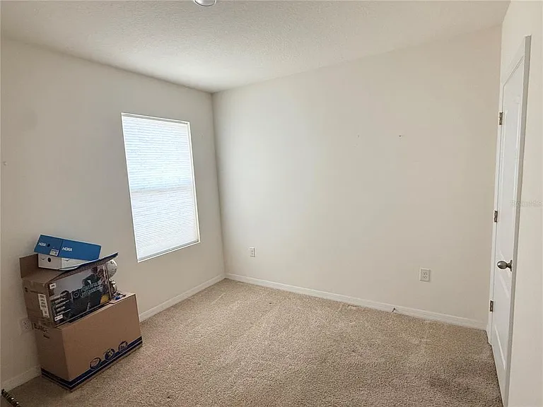 2916 Sunridge Loop — Photo 11