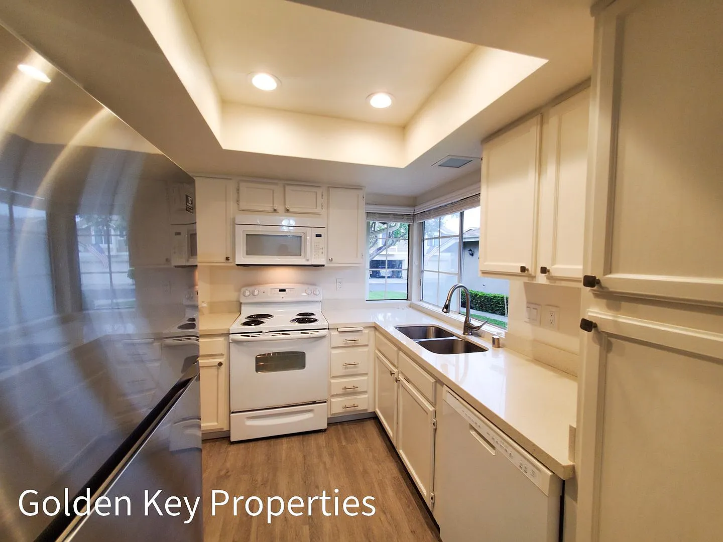 Lovely 2-story townhome in The Cape at Calavera Hills in Carlsbad! — Photo 4