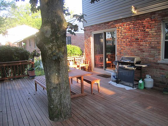 4th image of 1038 Eastgate Dr
