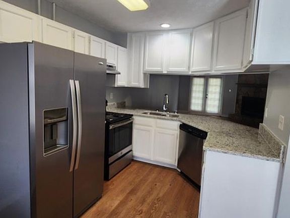 2nd image of 5629 Waterford Ct