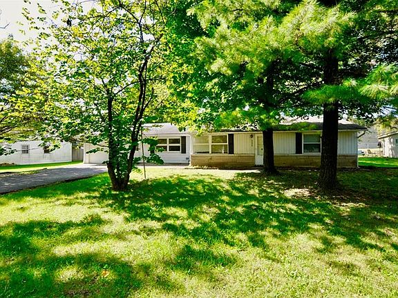 2nd image of 3206 N Elmhurst Dr