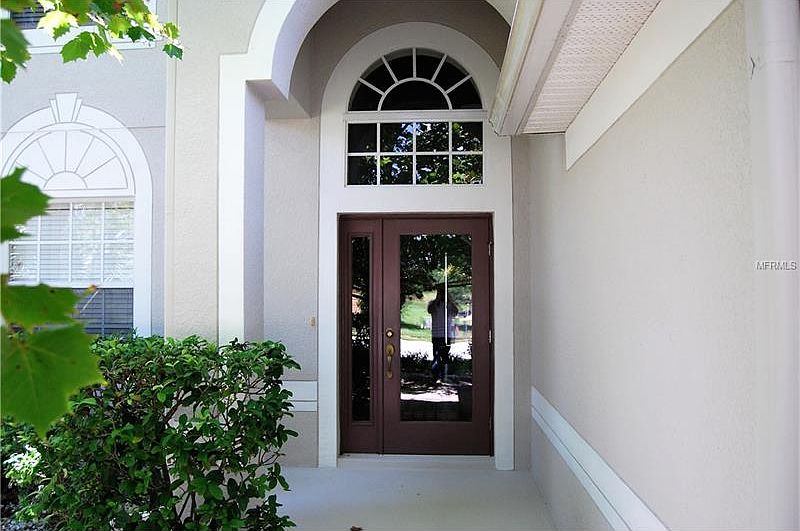 1st image of 533 Fairhaven Dr