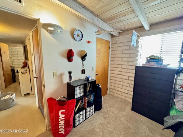 tucson-arizona-448592735 picture