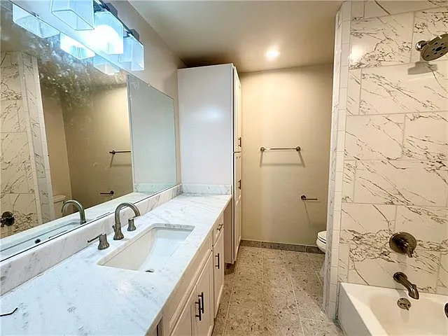 916 N Broad St — Photo 14