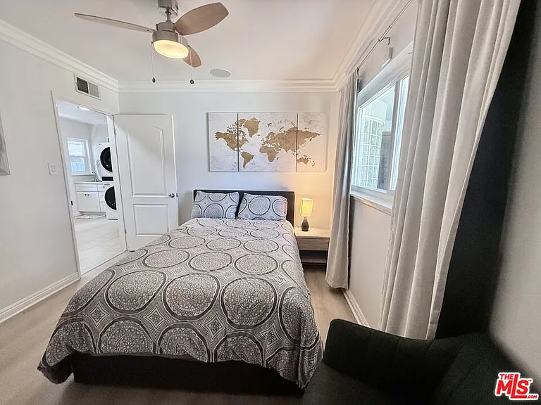 6605 S Sherbourne Dr — Photo 36