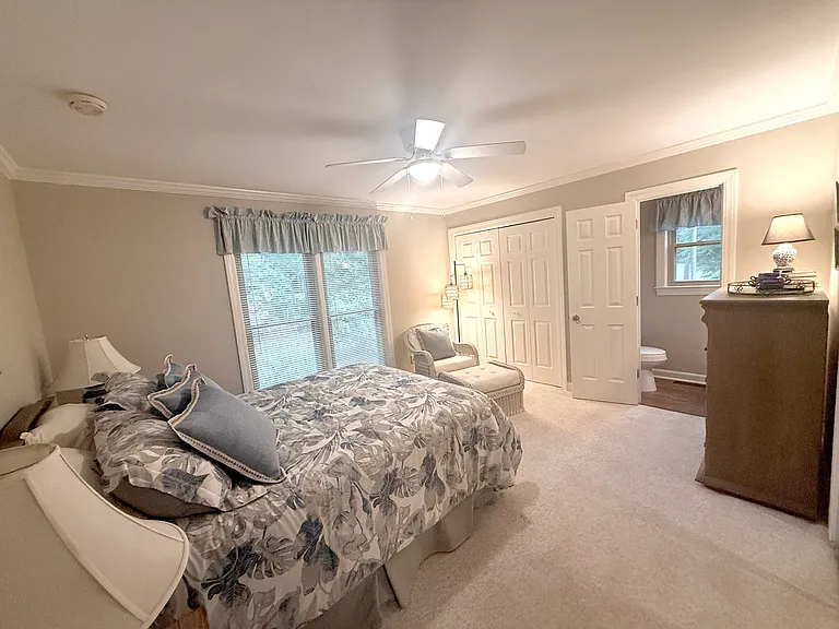 121 Cooper Cir — Photo 15