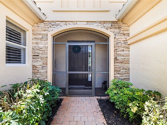 4th image of 10501 Bellagio Dr