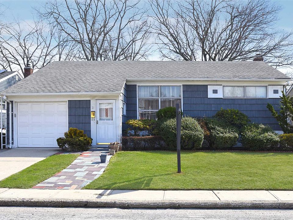 1st image of 21 Elderberry Ln