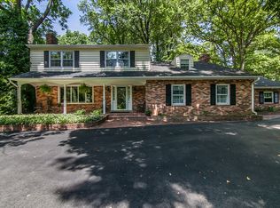 11408 Vale Spring Dr, Oakton, VA 22124