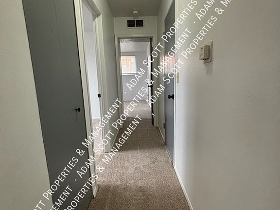 3rd image of 1316 Southwestern Dr #1