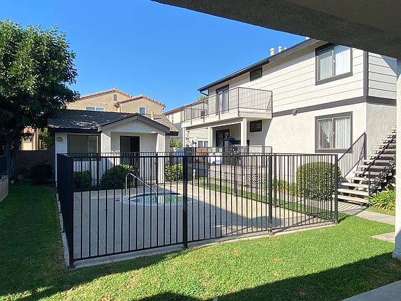 4th image of 11655 Trask Ave #3