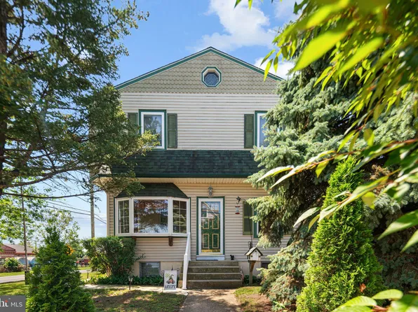 942 Paul St, Gloucester City, NJ 08030