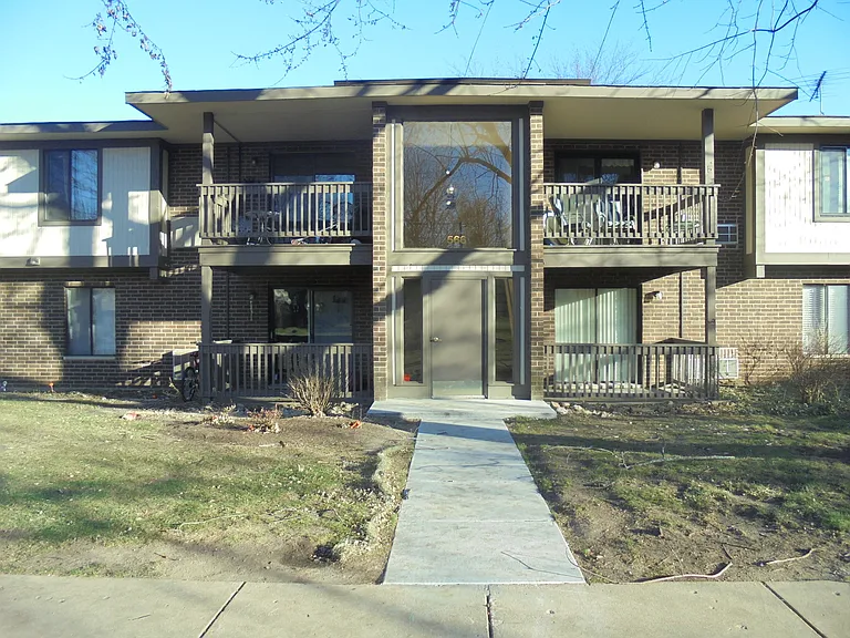 566 Somerset Ln #2 — Photo 32