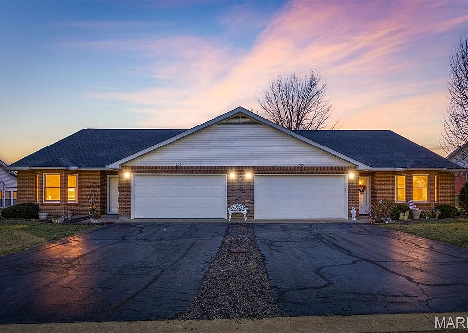 1st image of 206 Bayberry Ln