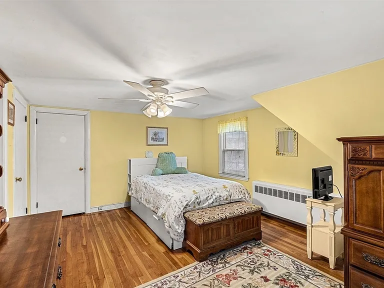 22 Bolton St — Photo 6