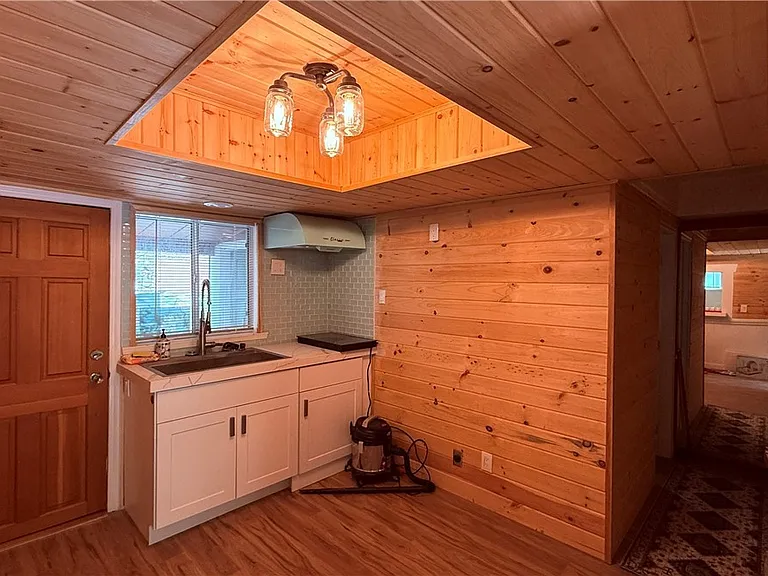 4518 Yellow Pine Ave — Photo 8