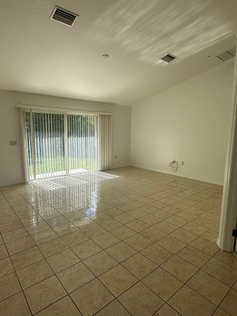 Timberwalk House For Rent — Photo 3