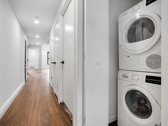 3rd image of 126 Union St #2