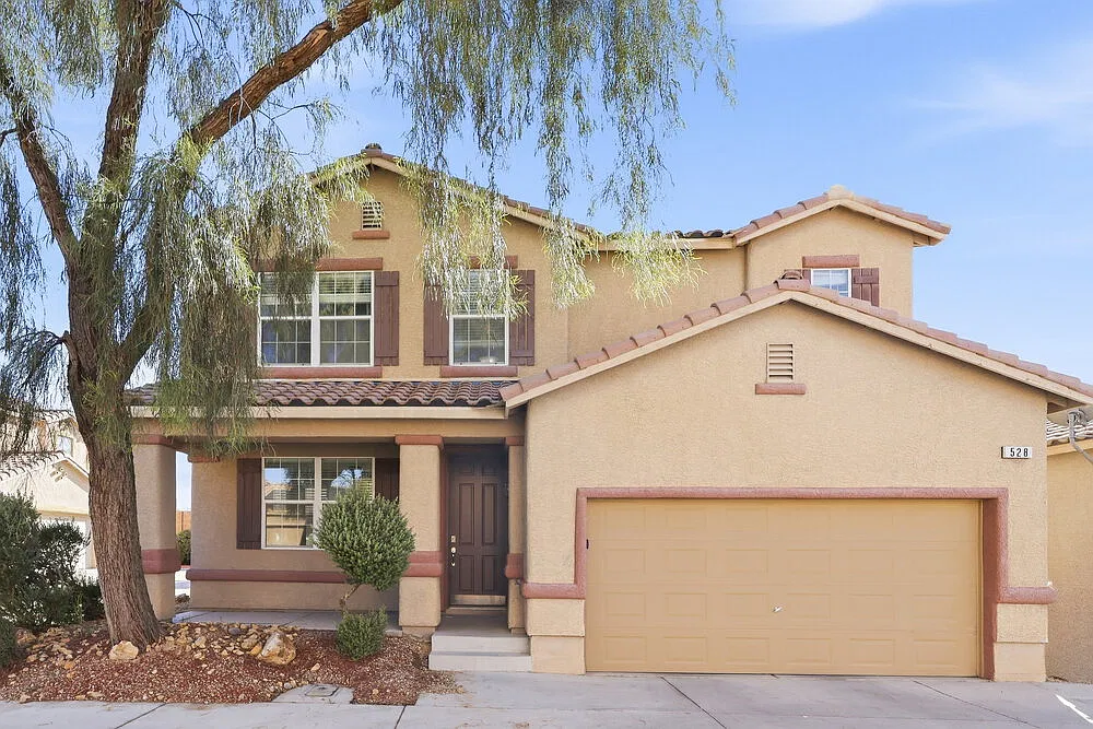 3 bed, 2.5 bath, 1671 sqft, $2,000 — Photo 1