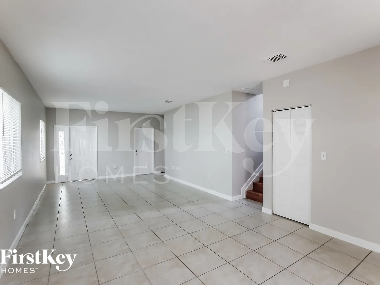 5 bed, 3.0 bath, 2258 sqft, $3,110 — Photo 3