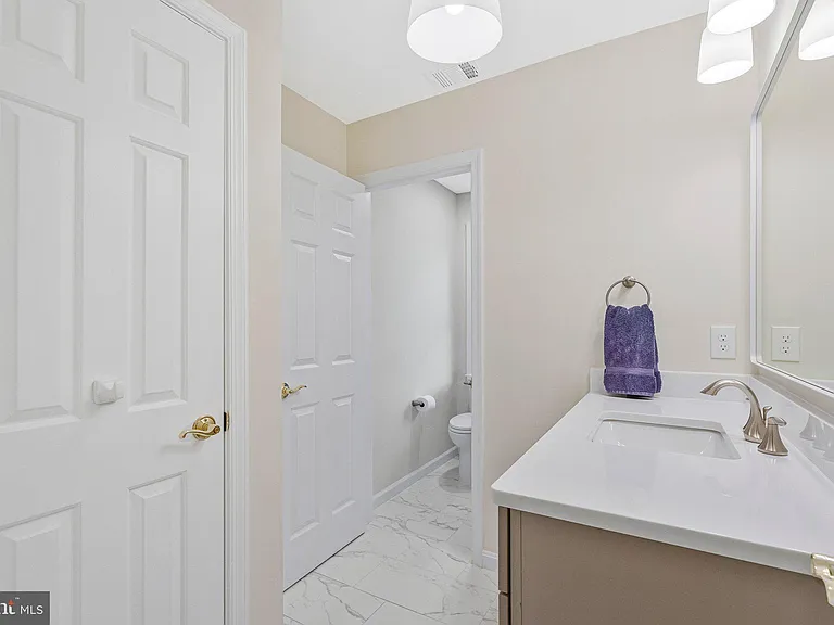 10034 Scenic View Ter — Photo 34