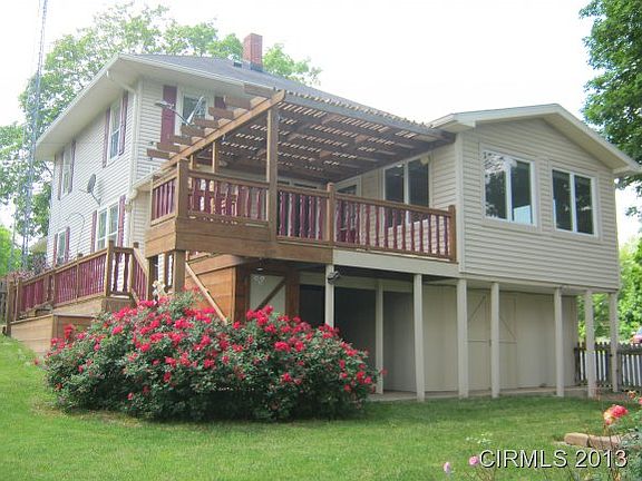 3rd image of 1145 N Paw Paw Pike