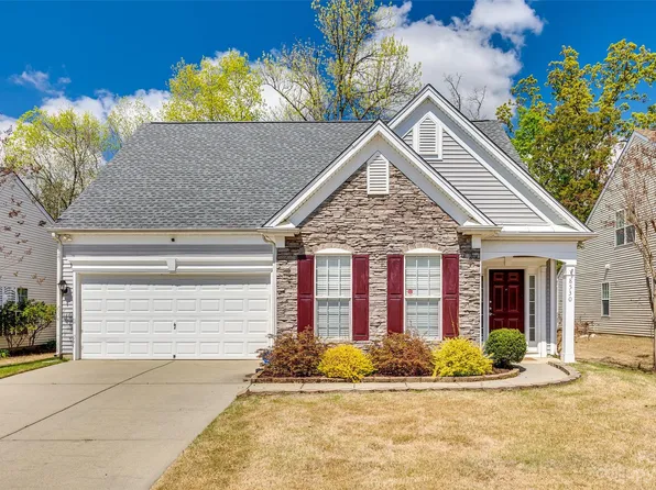 8530 Heron Glen Dr, Charlotte, NC 28269