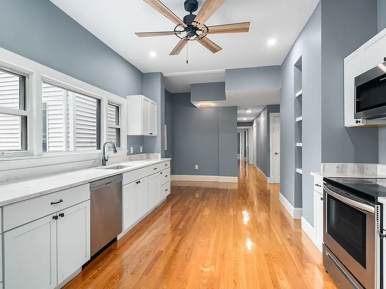 111 Falcon St #3 — Photo 3