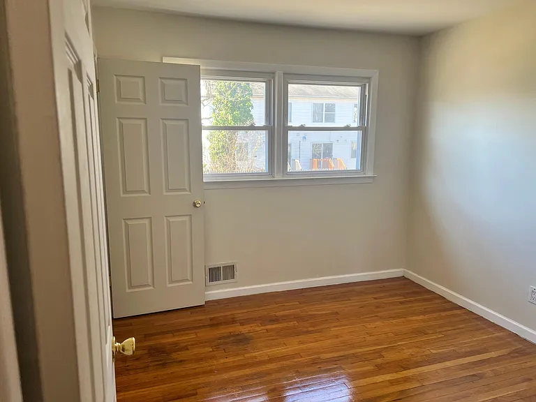 126 Orange St — Photo 15