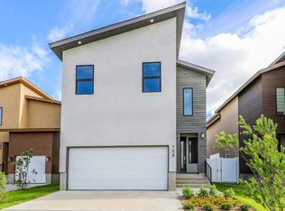 108 Deer Path Loop, Laredo, TX 78045