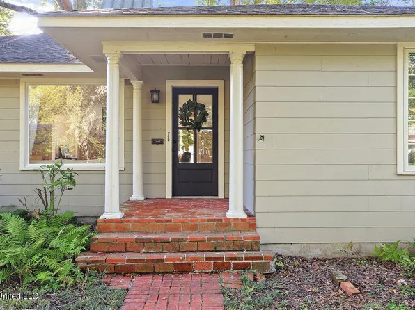 3860 Hawthorne Dr, Jackson, MS 39206