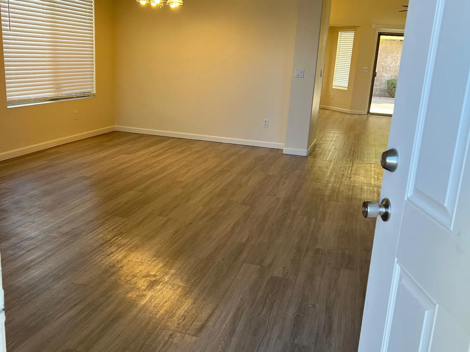 N 80th Dr, Peoria — Photo 2