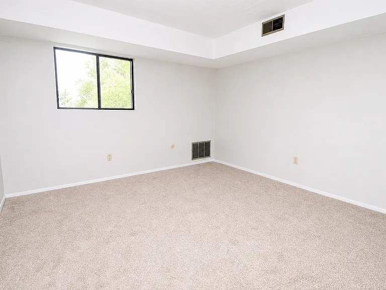 1007 Glass Run Rd — Photo 5