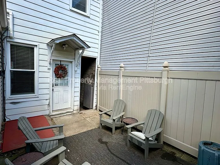 138 Pius St — Photo 22