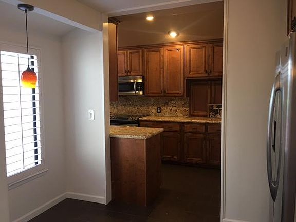 2nd image of 462 Beech Ave